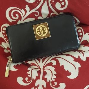 Tory Burch wallet